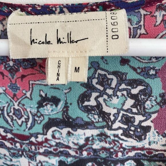 Nicole Miller multicolor sleeveless blouse- size medium - Picture 2 of 11